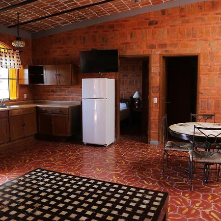 Mama Chuy Hotel & Villas ซาน ฮวน โกซาลา ภายนอก รูปภาพ