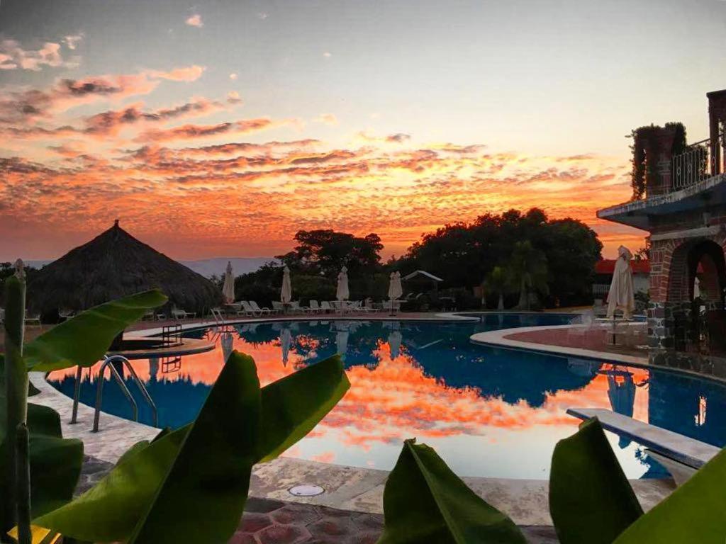 Mama Chuy Hotel & Villas ซาน ฮวน โกซาลา ภายนอก รูปภาพ